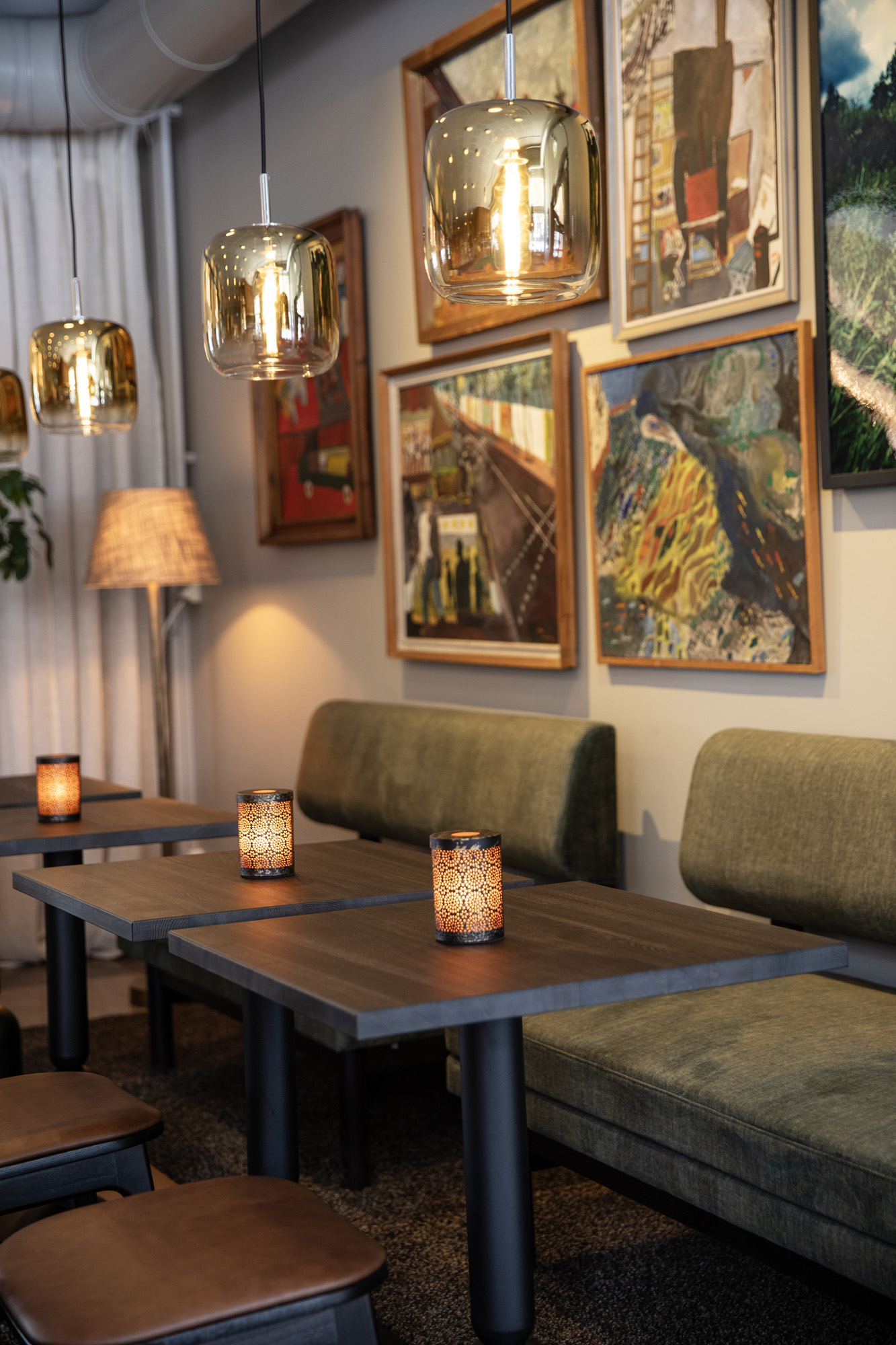 I lobbyn på Runö Möten & Events möten du konsten